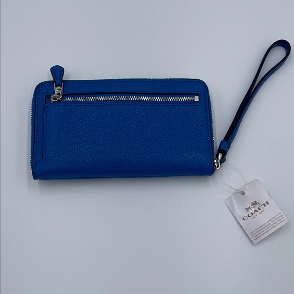 NWT Coach Phone Wallet - Picture 2 of 8